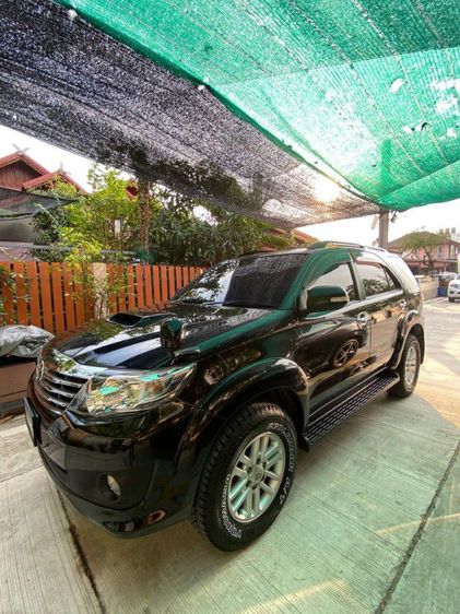 Toyota Fortuner 2012 2.5 G Van ดีเซล เกียร์อัตโนมัติ ดำ รูปที่ 2