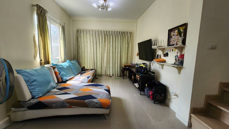 มีบางส่วน ขายบ้านแฝดหลังมุม เดอะวิลล่า รัตนาธิเบศร์ ซ.ท่าอิฐ พร้อมเข้าอยู่ ทำเลดี เดินทางสะดวก ใกล้ MRT ท่าอิฐ นนทบุรี รูปที่ 3