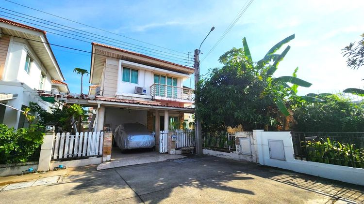 มีบางส่วน ขายบ้านแฝดหลังมุม เดอะวิลล่า รัตนาธิเบศร์ ซ.ท่าอิฐ พร้อมเข้าอยู่ ทำเลดี เดินทางสะดวก ใกล้ MRT ท่าอิฐ นนทบุรี รูปที่ 2