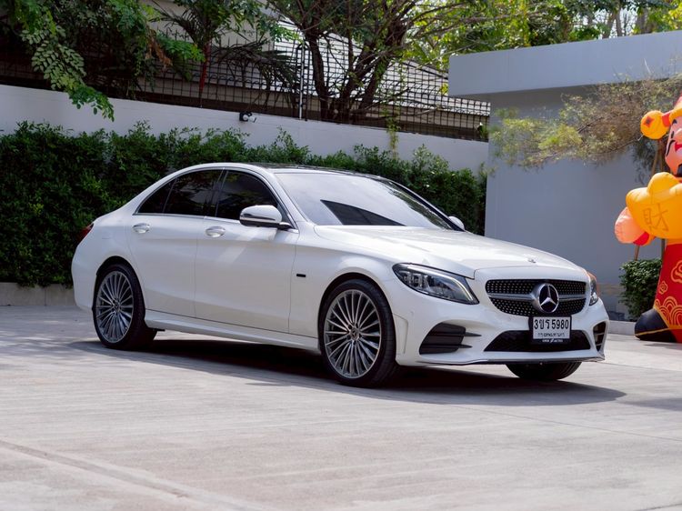 รถ Mercedes-Benz C-Class C300 สี ขาว