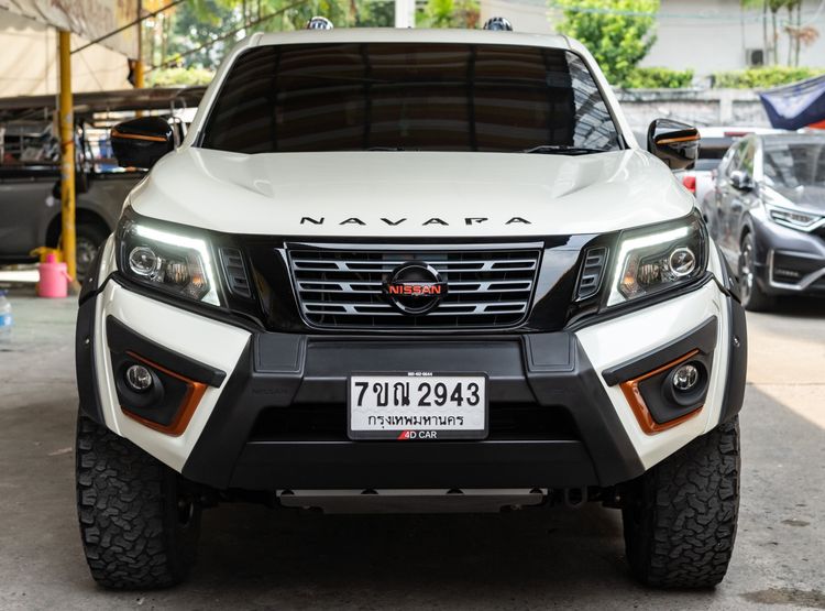 รถ Nissan Navara 2.5 Calibre EL สี ขาว