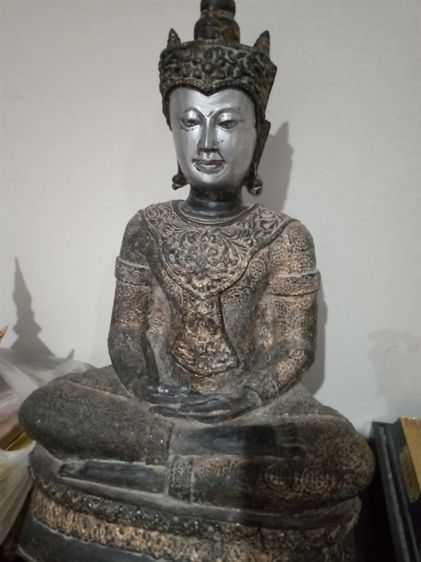 พระเงินยวงโบราญ หน้าตัก 9 นิ้ว 