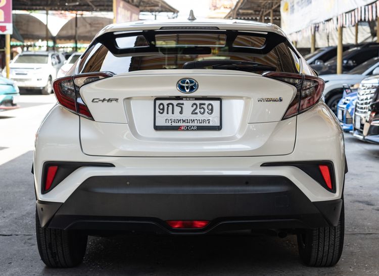Toyota C-HR 2020 1.8 HV Mid Utility-car ไฮบริด ไม่ติดแก๊ส เกียร์อัตโนมัติ ขาว รูปที่ 4