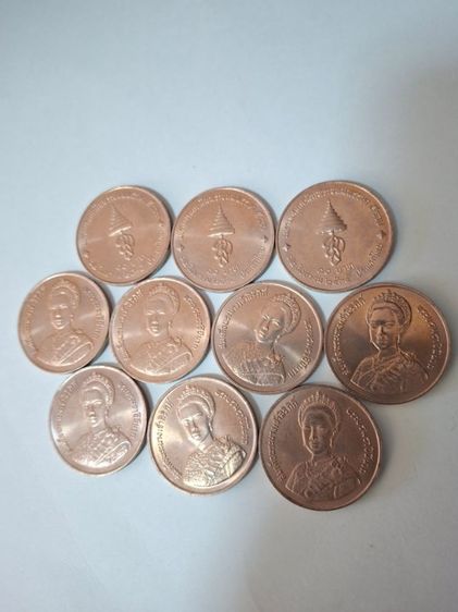 เหรียญไทย เหรียญ10 บาทพระพันปีหลวง ไม่ผ่านการใข้งาน