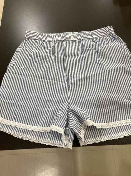 L กางเกงขาสั้น Instagram Brand (IG Brands) ขาสั้นลายริ้วฟ้า