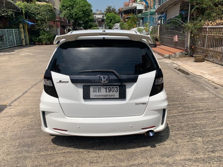 Honda Jazz 2012 1.5 SV i-VTEC Sedan เบนซิน เกียร์อัตโนมัติ ขาว รูปที่ 4