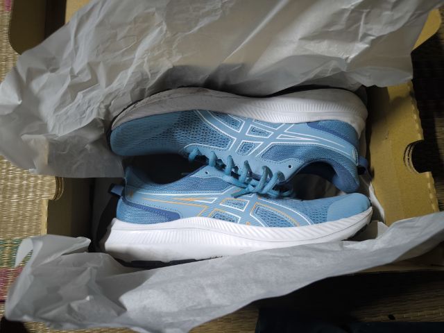 รองเท้าวิ่งผู้ชาย ASICS : JOLT5 เบอร์ 43.5 ของแท้ (มือ 2 -เหมือนใหม่ (ใส่ครั้งเดียว)) ส่งฟรี รูปที่ 6