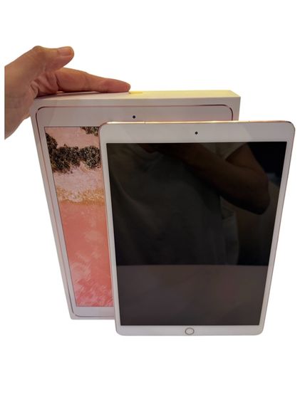 iPad Pro 10.5” 256GB ปี 2018 แถม Apple Pencil และอุปกรณ์ชุดชาร์จใหม่ของแท้พร้อมกล่อง (ใช้เองคนเดียว) รูปที่ 3