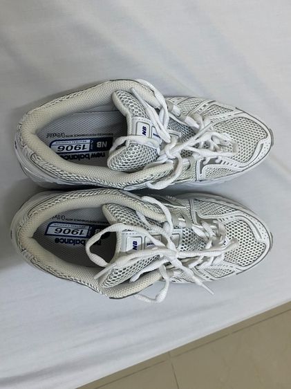 รองเท้าผ้าใบ หนังสังเคราะห์ UK 8 | EU 42 | US 8.5 ขาว New Balance 1906R