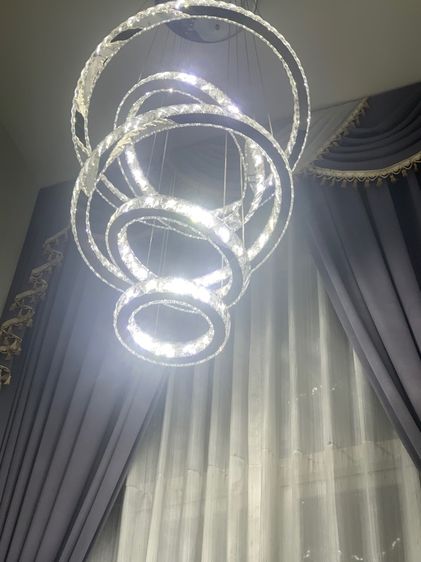 โคมไประย้า โถงบันได รูปที่ 5