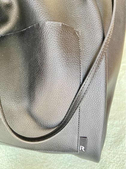 กระเป๋าสะพายทรงโทด ขนาด 10 นิ้ว มือ2 จากญี่ปุ่น สภาพใหม่ รูปที่ 5