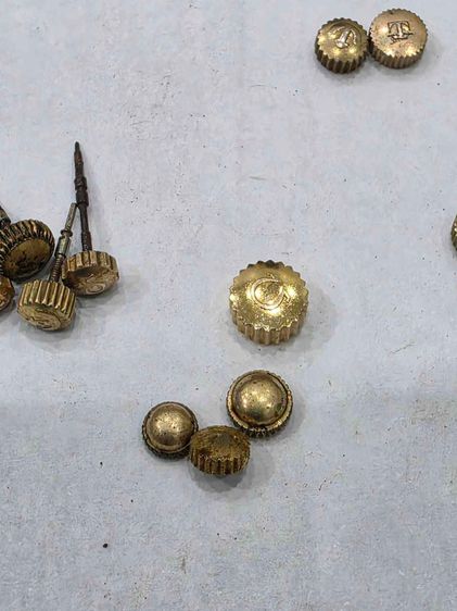 เม็ดมะยม คละๆ ยี่ห้อ หลายแบบ ของเก่าเก็บ เดิมๆ หลายเม็ดเหมาๆ มีเปอร์เซ็นทองหลายเม็ด ขายตามสภาพของเก่าเก็บ เหมาๆ ทั้งหมด พร้อมส่งครับพี่ๆ  รูปที่ 3