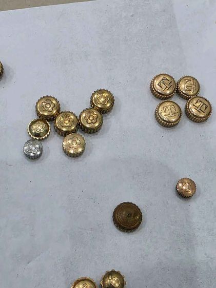 เม็ดมะยม คละๆ ยี่ห้อ หลายแบบ ของเก่าเก็บ เดิมๆ หลายเม็ดเหมาๆ มีเปอร์เซ็นทองหลายเม็ด ขายตามสภาพของเก่าเก็บ เหมาๆ ทั้งหมด พร้อมส่งครับพี่ๆ  รูปที่ 7