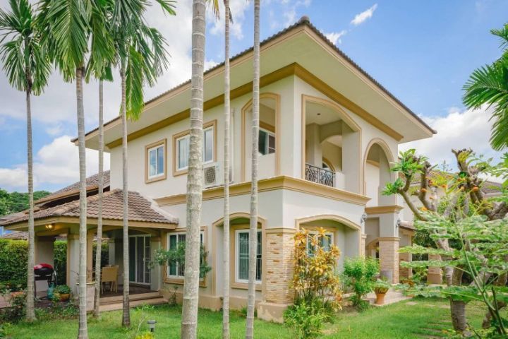 บ้านพร้อมที่ดิน
