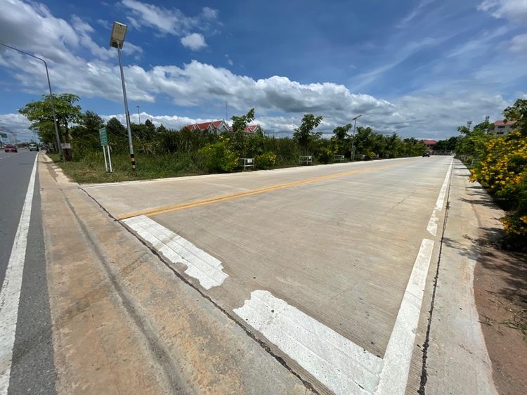 ใช่ ที่ดินทำเลศักยภาพ ที่ตั้งหน้าศูนย์ราชการจังหวัดนครปฐม อยู่บริเวณติดกับทางออก อาคารพักอาศัยข้าราชการศาล รูปที่ 4