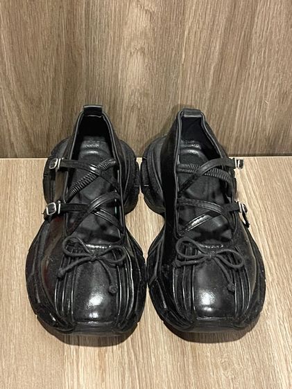 รองเท้า