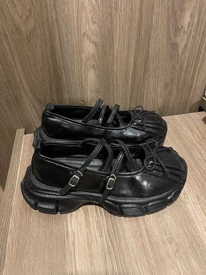 รองเท้า รูปที่ 2