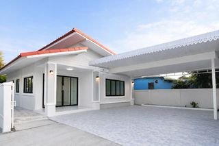 บ้านสวยทำเลดี(ใกล้สี่แยกบ่อสร้าง) 1.75 ล้าน