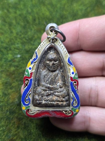 พระหลวงปู่ทวดเนื้อว่านวัดช้างให้เก่าๆ