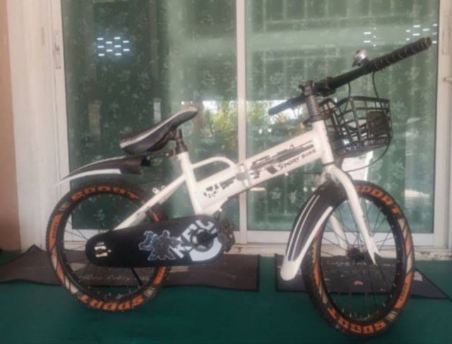 
จักรยานเสือภูเขาเด็กขนาด 20 นิ้ว ตัวรถทำจากเหล็ก และสามารถพับ เก็บได้

สำหรับเด็กอายุ 6-10 ปี

ยางมีลวดลาย "SPORT" ชื่อแบรนด์ KBEIQI รูปที่ 4