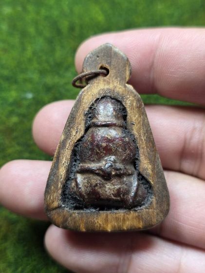 พระปิดตาหลวงปู่เอี่ยมเลี่ยมกรอบไม้เก่าๆ รูปที่ 2