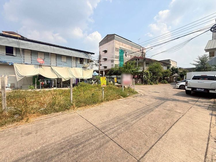 ขายด่วนที่ดิน 49 ตรว ติดถนนคอนกรีตสาธารณะ แปลงมุม ซ.รามอินทรา46 บางกะปิ กรุงเทพมหานคร    รูปที่ 4