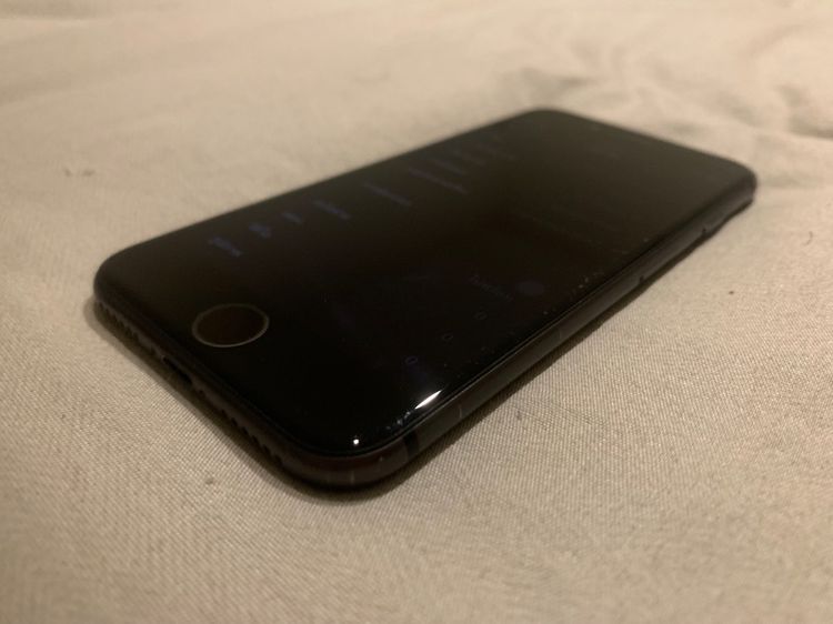 Iphone 8 64GB ใช้งานได้ปกติ ไม่มีลอยตก รูปที่ 4