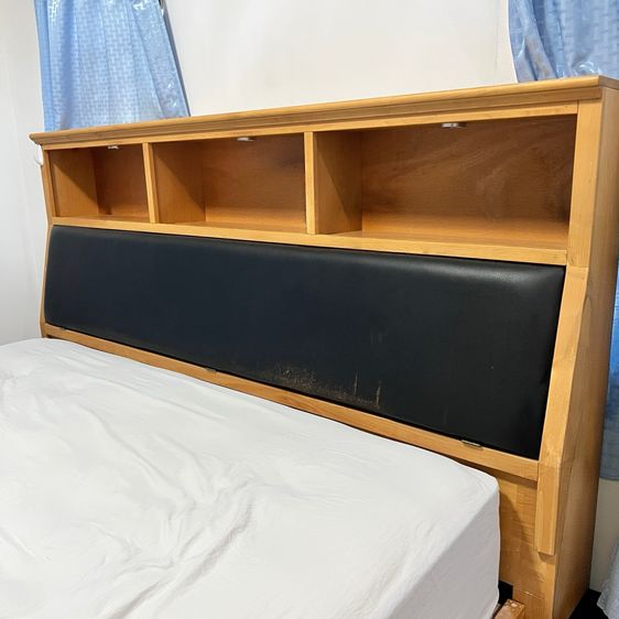 ชุดห้องนอนไม้แท้นำเข้าจากแคนาดา เตียงและโต๊ะเครื่องแป้ง - มือสอง (Used) รูปที่ 2