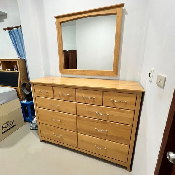 ชุดห้องนอนไม้แท้นำเข้าจากแคนาดา เตียงและโต๊ะเครื่องแป้ง - มือสอง (Used) รูปที่ 9