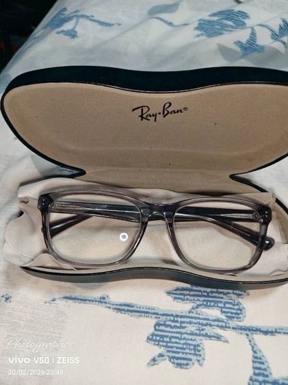 Ray-Ban แว่นสายตา Rayban กรอบเทา เลนส์สายตายาว 275 เลนส์ auto สภาพดี เลนส์ ซ้ายมีรอยนิดนึง ขาย 1700 บาทรวมส่งครับ