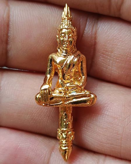 พระยอดธง วิสุทธิญาณ หลวงพ่อสมเชาย วัดเขาสุกิม รุ่นสร้างเจดีย์ พิมพ์เสาเหลี่ยม-เสากลม กะไหล่ทอง ปี 2536