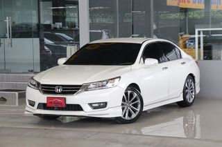 ACCORD 2.4EL รถบ้านมือเดียว ใช้น้อยเข้ามากเข้าศูนย์ตลอด สวยเดิมทั้งคัน ไม่เคยติดแก๊ส ออกรถ0บาท