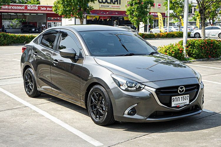 Mazda Mazda 2 2019 1.3 High Connect Sedan เบนซิน ไม่ติดแก๊ส เกียร์อัตโนมัติ น้ำตาล รูปที่ 3
