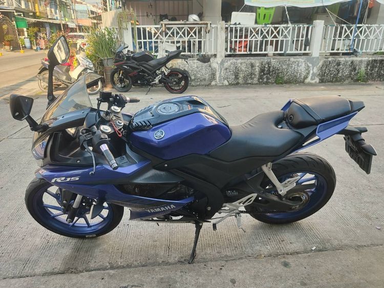 🛵ยังไงก็ขาย R15 ปี 61 เครื่องดี สีสวย สตาร์ทมือ เล่มชุดโอนครบ+เปลี่ยนถ่ายน้ำมันเครื่องฟรี ส่งฟรี30 ก.ม รูปที่ 2