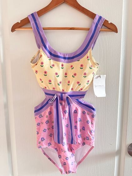 ไม่ระบุ หลากสี ชุดว่ายน้ำ  Lynaround xs มือ 1