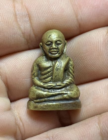 รูปหล่อหลวงพ่อเงิน