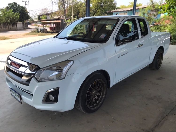 Isuzu D-MAX 2019 1.9 S Pickup ดีเซล ไม่ติดแก๊ส เกียร์ธรรมดา ขาว รูปที่ 4