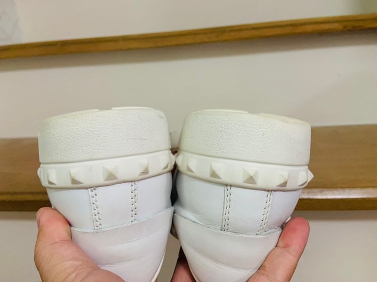 รองเท้า VALENTINO แท้ 💯 เบอร์ 40 cm 26 คนเท้า 25.5-26.6 cm ใส่ได้ครับ สภาพดีมาก พื้นเต็ม หนังนิ่ม ทรงสวย รูปที่ 5