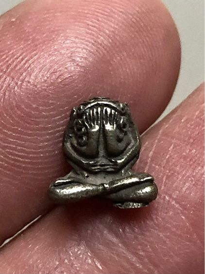 พระปิดตาเก่าเนื้อเงิน