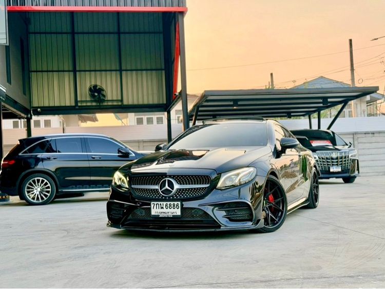 Mercedes-Benz E-Class 2019 E200 Sedan เบนซิน ไม่ติดแก๊ส เกียร์อัตโนมัติ ดำ รูปที่ 2