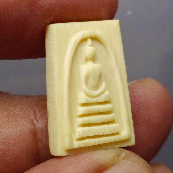 สมเด็จพิมพ์คะแนน หลังฝังหมุดทองคำ รุ่น "คชสารหมื่นปี สมเด็จพระพุฒาจารย์ (โต พรหมรังสี) ปี2542 พร้อมกล่องเดิม รูปที่ 5