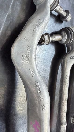 ปีกนก BMW F30 F20 F34 ของแท้มือ 2  รูปที่ 6