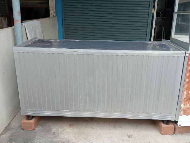 แผงอลูมิเนียม ขนาด 150 x 60 ซม. สูง 68 ซม.