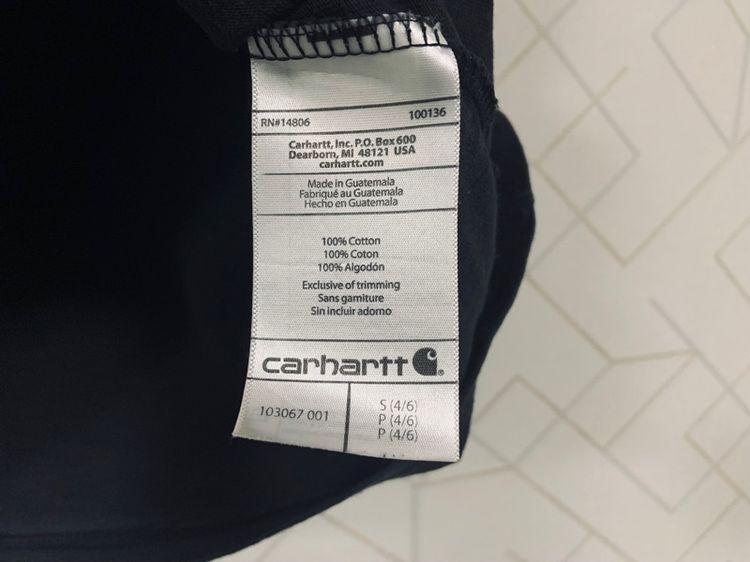 เสื้อยืด CARHARTT กระเป๋าอกซ้าย แท้ 💯 size S ขนาด อก 19.5 ยาว 27 นิ้ว สภาพดีมาก ดำเข้ม โลโก้ที่กระเป๋า เนื้อผ้าดีมาก หายากน่าสะสมครับ รูปที่ 5
