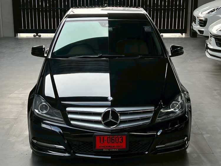 Mercedes-Benz C-Class 2013 C200 CGI Sedan เบนซิน ไม่ติดแก๊ส เกียร์อัตโนมัติ ดำ รูปที่ 2