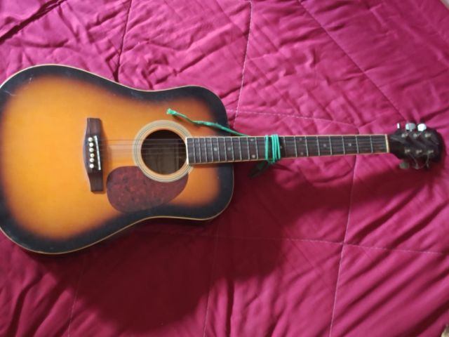 กีต้าร์โปร่งสภาพดีราคาถูก รูปที่ 2