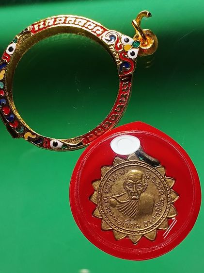 เหรียญกงจักร หลววพ่อเขีนน วัดถ้ำขุนเณร รุ่นแรก ปี2497 สภาพสวย พระเก็บเก่าในตู้เซฟ เปิดเเบ่งปันราคาเป็นกันเองครับ รูปที่ 3