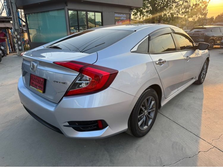 Honda Civic 2017 1.8 EL i-VTEC Sedan เบนซิน ไม่ติดแก๊ส เกียร์อัตโนมัติ เงิน รูปที่ 3