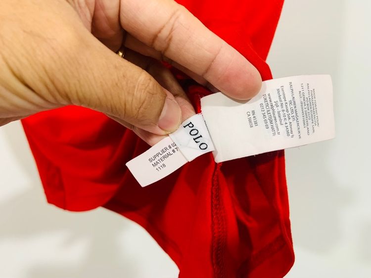 เสื้อยืด POLO RALPH LAUREN แท้ 💯 size L ขนาด อก 21 ยาว 27.5 นิ้ว สภาพใหม่มาก สีแดงสด ผ้ากีฬา สวยแบบเรียบ ผ้านิ่มมากหายากน่าสะสมครับ รูปที่ 4