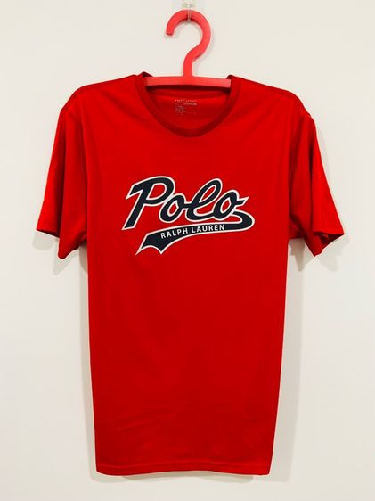 เสื้อยืด POLO RALPH LAUREN แท้ 💯 size L ขนาด อก 21 ยาว 27.5 นิ้ว สภาพใหม่มาก สีแดงสด ผ้ากีฬา สวยแบบเรียบ ผ้านิ่มมากหายากน่าสะสมครับ